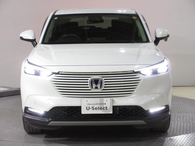 ヴェゼル ｅ：ＨＥＶＸ　ワンオーナー　禁煙車　ホンダセンシングホンダコネクトナビ／リアカメラ　ＥＴＣ２．０　ＵＳＢ（充電用あり）　パドルシフト　パーキングセンサー　サイドカーテンエアバッグ　純正１６インチアルミ　ＬＥＤ（5枚目）