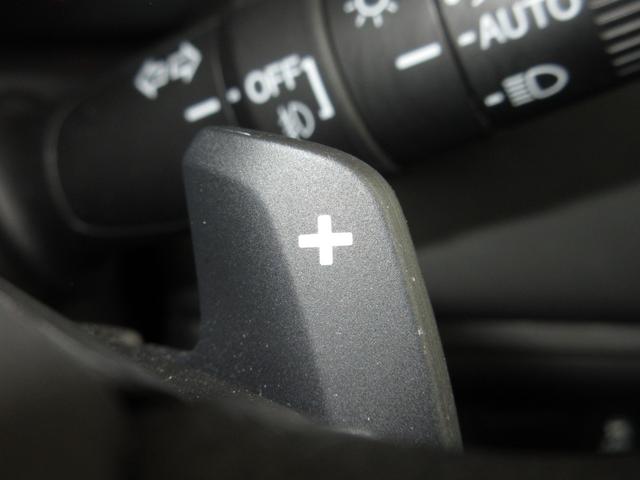 ヴェゼル ｅ：ＨＥＶＸ　ワンオーナー　禁煙車　ホンダセンシングホンダコネクトナビ／リアカメラ　ＥＴＣ２．０　ＵＳＢ（充電用あり）　パドルシフト　パーキングセンサー　サイドカーテンエアバッグ　純正１６インチアルミ　ＬＥＤ（12枚目）