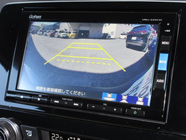 バックをするとき自動でリアの様子が映る『リアカメラ』付き！ナビ画面で確認しながらバックができますから安心ですね。でも、目視も大切ですよ！安全第一でお願いします！