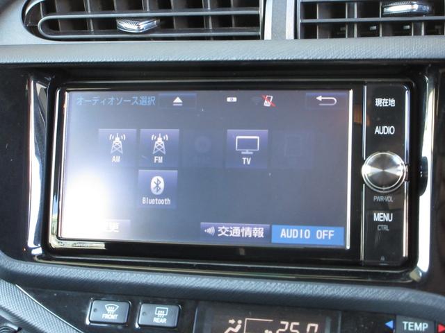 アクア GG’s /禁煙車/トヨタ純正ナビ/Bluetooth/フルセグ/音楽録音再生/DVD/CD/AM・FM/Rカメラ/ETC/衝突軽減ブレーキ/シートヒーター/LEDヘッドライト/スマートキー/純正アルミホイール(3枚目)