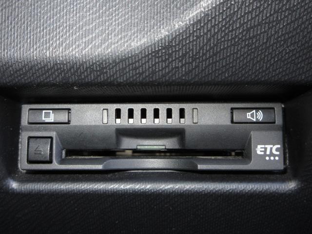 アクア GG’s /禁煙車/トヨタ純正ナビ/Bluetooth/フルセグ/音楽録音再生/DVD/CD/AM・FM/Rカメラ/ETC/衝突軽減ブレーキ/シートヒーター/LEDヘッドライト/スマートキー/純正アルミホイール(5枚目)