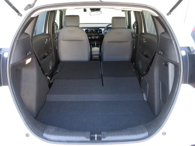 フィット e:HEVRS 禁煙車 当社元試乗車 ホンダ9インチコネクトナビ Bluetooth 純正ドラレコ ETC2.0 リアカメラ 充電用USBジャック RS専用エクステリア RS専用本革巻ステアリング 減速セレクター(23枚目)
