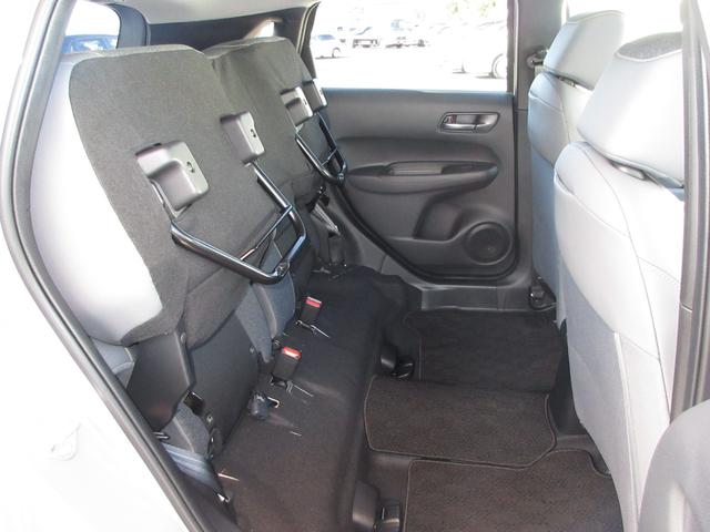 フィット e:HEVRS 禁煙車ホンダセンシング純正9インチメモリーナビBluetoothドラレコETCRカメラワンオーナー エアバッグ ナビ&TV パワーウィンドウ 助手席エアバッグ Dレコ フルセグテレビ ETC装備(19枚目)