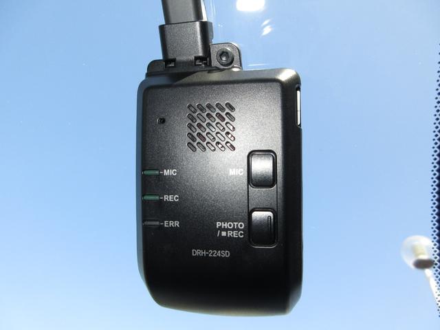 フィット e:HEVリュクス 禁煙車ホンダセンシングホンダコネクトディスプレイBluetoothドラレコETCRカメラワンオーナー 誤発進抑制機能 Iオーナー フロントカメラ リアカメラ ETC付 LED シートヒーター VSA(6枚目)