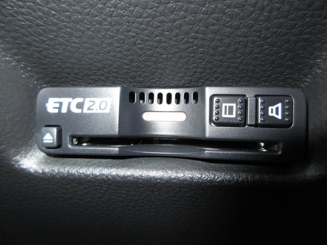 フィット e:HEVリュクス 禁煙車ホンダセンシングホンダコネクトディスプレイBluetoothドラレコETCRカメラワンオーナー 誤発進抑制機能 Iオーナー フロントカメラ リアカメラ ETC付 LED シートヒーター VSA(13枚目)