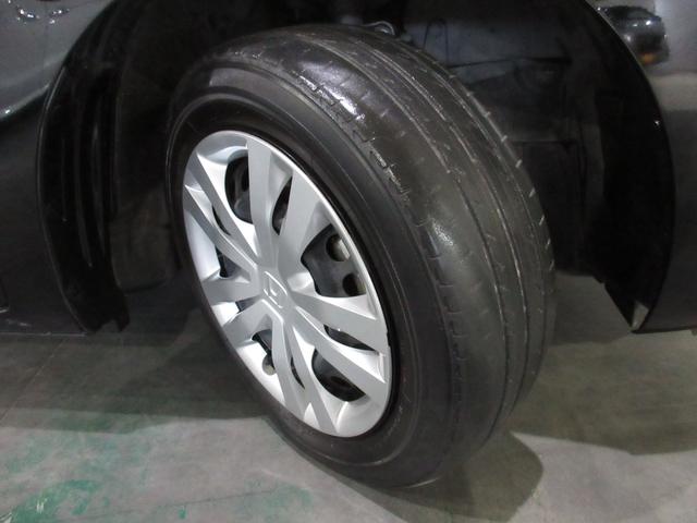 フィット ベーシック ワンオーナー 禁煙車 ホンダセンシング 純正ナビ/リアカメラ ETC USB パーキングセンサー サイドカーテンエアバッグ ブレーキホールド機能/電子パーキング ハロゲンライト アイドリングストップ(20枚目)