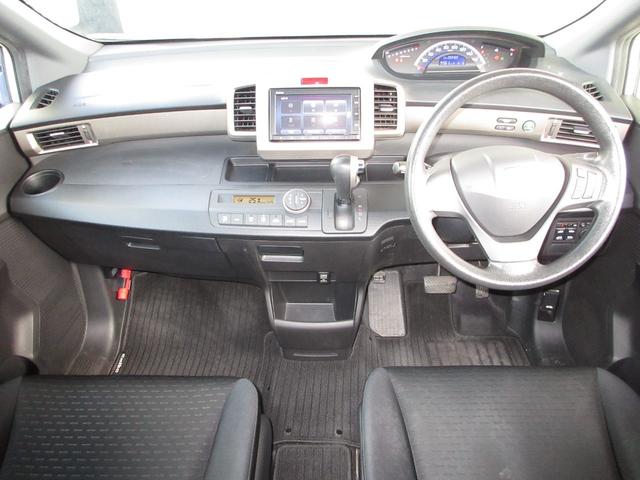 フリードスパイク Gジャストセレクション 純正メモリーナビ Bluetooth ワンオーナー 禁煙車 AUX(15枚目)