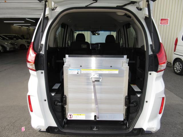 フリード+ G・ホンダセンシング 純正メモリーナビBluetoothETCRカメラワンオーナー 福祉車両 プリクラッシュ Bモニター 両側オートスライドドア 禁煙 パワーウインド サイドカーテンエアバック スマートキー 両席エアバック(17枚目)