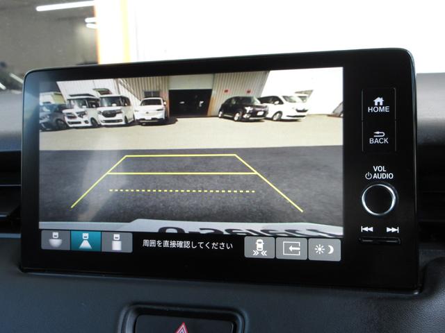 ヴェゼル ｅ：ＨＥＶ　Ｚ　・ワンオーナー　・ホンダコネクトディスプレー　・リアカメラ　・Ｂｌｕｅｔｏｏｔｈ　・ＥＴＣ　・スマートキー　・ドアバイザー　・純正１８インチアルミ　・ＬＥＤヘッドライト　・４ＷＤ　・２年保証（4枚目）