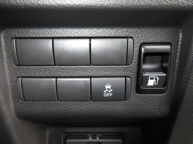 キャラバン ロンググランドプレミアムＧＸ　／ワンオーナー／禁煙車／純正メモリーナビ／ＣＤ／ＤＶＤ／ＢＴＡ／ＵＳＢ／ＡＵＸ／ミュージックサーバー／ＥＴＣ／Ｒカメラ／全周囲カメラ／Ｐセンサー／キーレス／サイドエアバッグ／片側電動スライドドア／（10枚目）