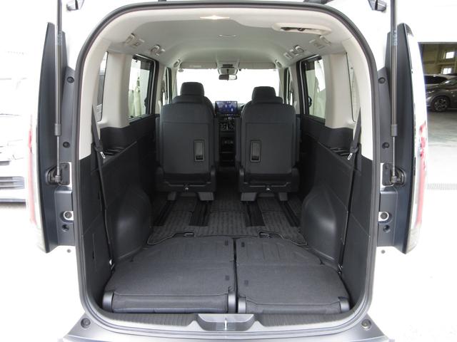 ステップワゴン エアー　純正１１．４インチコネクトナビＢｌｕｅｔｏｏｔｈＥＴＣＲカメラワンオーナー　盗難防止システム　１オナ　ＴＵＲＢＯ　踏み間違い防止　リアカメラ　サイドエアバッグ　オートクルーズコントロール　横滑り防止（18枚目）