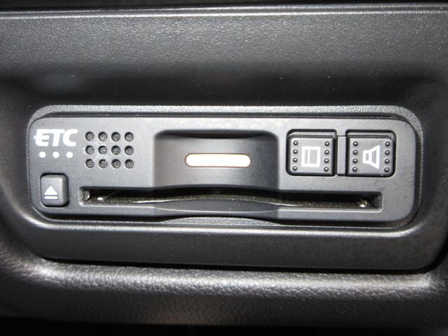 ステップワゴンスパーダ スパーダ・クールスピリットホンダセンシング 純正10インチメモリーナビBluetoothETCRカメラワンオーナー サイドエアバック スマートキ 左右電動スライドドア バックモニタ Wエアコン 地TV ナビ&TV 三列シート USB AAC(10枚目)