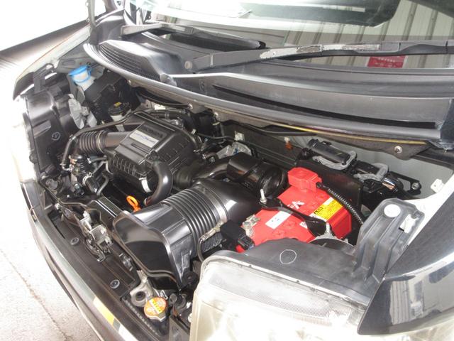 N-BOXカスタム GターボSSパッケージ 禁煙車 ケンウッドメモリーナビ フルセグTV CD DVD 両側電動スライドドア 衝突軽減ブレーキ ETC ディスチャージヘッドライト オートライト 15インチアルミホイール サイドカーテンエアバック(2枚目)