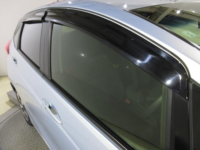 フィットハイブリッド Ｆコンフォートエディション　ホンダセンシング純正メモリーナビＢｌｕｅｔｏｏｔｈＥＴＣＲカメラワンオーナー　衝突軽減ブレーキ　シートヒータ　セキュリティアラーム　ＵＳＢ接続　スマキー　クルーズコントロール　ＥＴＣ車載器　リヤカメラ（9枚目）