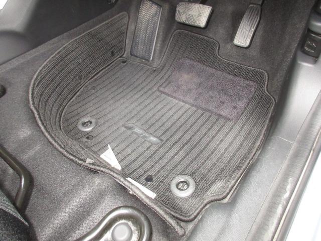 フィットハイブリッド Ｆコンフォートエディション　ホンダセンシング純正メモリーナビＢｌｕｅｔｏｏｔｈＥＴＣＲカメラワンオーナー　衝突軽減ブレーキ　シートヒータ　セキュリティアラーム　ＵＳＢ接続　スマキー　クルーズコントロール　ＥＴＣ車載器　リヤカメラ（14枚目）