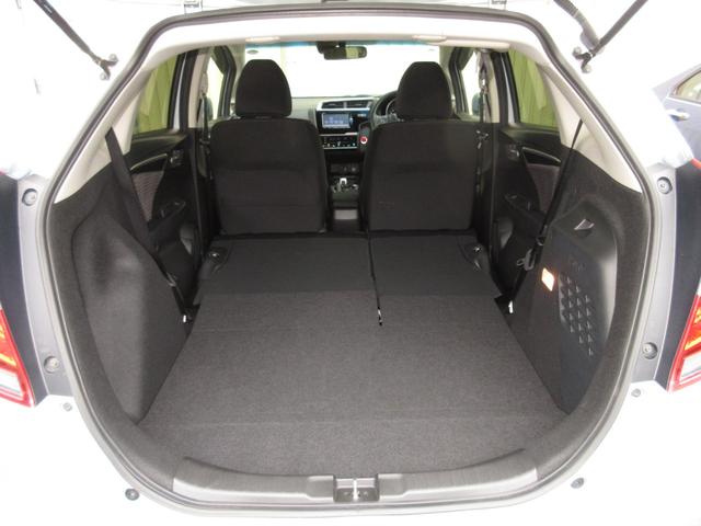 フィットハイブリッド Ｆコンフォートエディション　ホンダセンシング純正メモリーナビＢｌｕｅｔｏｏｔｈＥＴＣＲカメラワンオーナー　衝突軽減ブレーキ　シートヒータ　セキュリティアラーム　ＵＳＢ接続　スマキー　クルーズコントロール　ＥＴＣ車載器　リヤカメラ（18枚目）