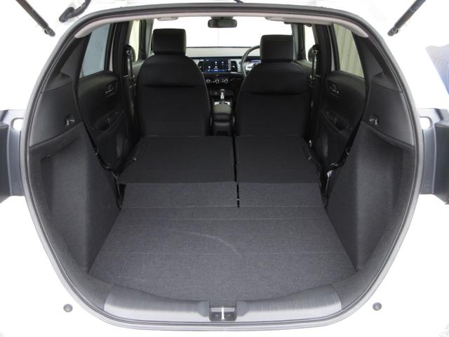フィット ホーム 当社元試乗車 禁煙車 純正9インチメモリーナビ フルセグテレビ Bluetooth ミュージックサーバー USB バックカメラ ETC LEDヘッドライト サイドカーテンエアバック 障害物センサー(22枚目)