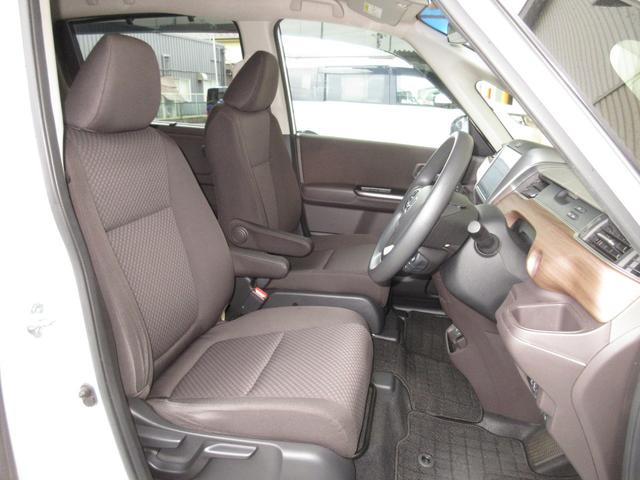 フリードハイブリッド ハイブリッド・Gホンダセンシング 禁煙車■ワンオーナー■LEDライト■スマ-トキ-■社外アルミ■シートヒーター■メモリーナビ■バックカメラ■フルセグ■CD■DVD■BT■Mサーバー■ETC■前後ドラレコ 軽減ブレーキ 衝突安全ボディ(17枚目)