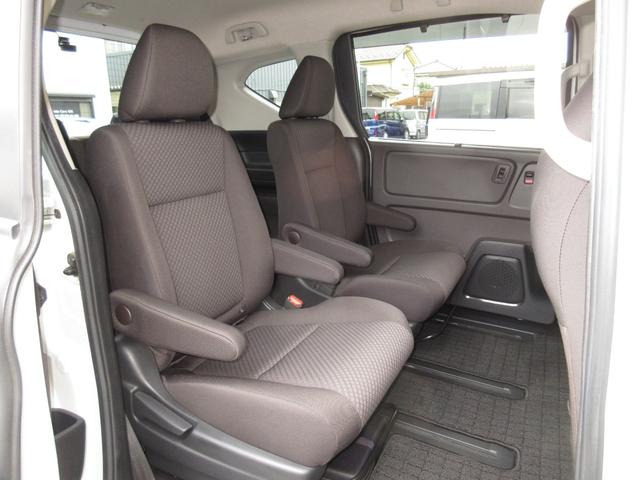 フリードハイブリッド ハイブリッド・Gホンダセンシング 禁煙車■ワンオーナー■LEDライト■スマ-トキ-■社外アルミ■シートヒーター■メモリーナビ■バックカメラ■フルセグ■CD■DVD■BT■Mサーバー■ETC■前後ドラレコ 軽減ブレーキ 衝突安全ボディ(18枚目)