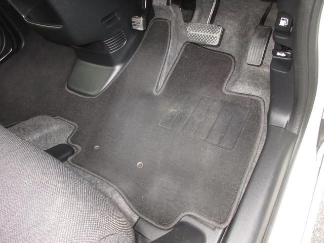 N-BOX G・Lパッケージ パイオニア8インチメモリーナビBluetoothETCRカメラ I-STOP ベンチ席 カラーバックモニター 全席PW イモビライザー ナビテレビ 地TV AAC 横滑り防止 スマートキー DVD再生(14枚目)