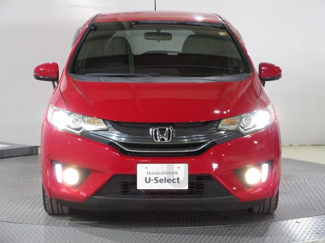 フィットハイブリッド Ｓパッケージ　・ワンオーナー　・平成２６年７月登録　・１年保証　・走行８万２千キロ　・車検…令和９年７月　・純正８インチナビ　・リアカメラ　・ＬＥＤヘッドライト　・Ｂｌｕｅｔｏｏｔｈ　ＡＵＤＩＯ　・ドアバイザー（6枚目）