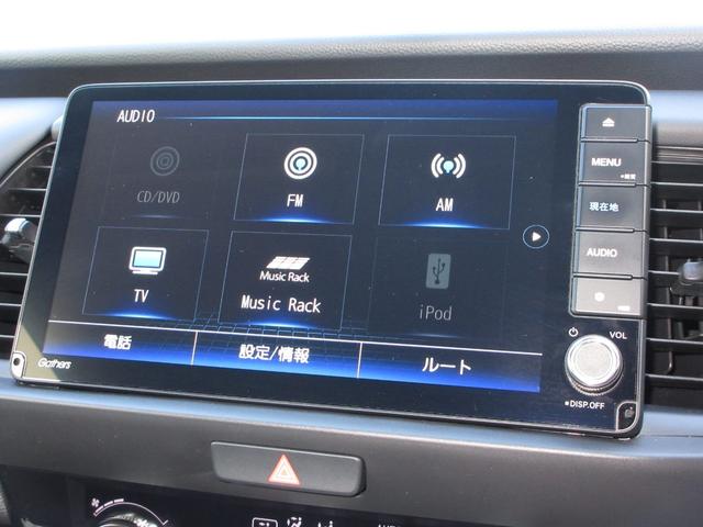 フィット ホーム　禁煙車ホンダセンシング純正９インチメモリーナビＢｌｕｅｔｏｏｔｈＥＴＣＲカメラワンオーナー　衝突軽減　リアカメラ　ソナー　ＵＳＢ接続　ＡＡＣ　横滑り防止機能　サイドエアバック　ワンオーナー車　スマキー（3枚目）