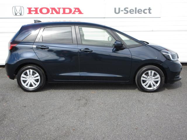 フィット ホーム　禁煙車ホンダセンシング純正９インチメモリーナビＢｌｕｅｔｏｏｔｈＥＴＣＲカメラワンオーナー　衝突軽減　リアカメラ　ソナー　ＵＳＢ接続　ＡＡＣ　横滑り防止機能　サイドエアバック　ワンオーナー車　スマキー（7枚目）