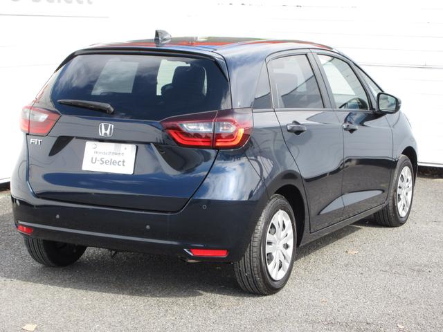 フィット ホーム　禁煙車ホンダセンシング純正９インチメモリーナビＢｌｕｅｔｏｏｔｈＥＴＣＲカメラワンオーナー　衝突軽減　リアカメラ　ソナー　ＵＳＢ接続　ＡＡＣ　横滑り防止機能　サイドエアバック　ワンオーナー車　スマキー（8枚目）