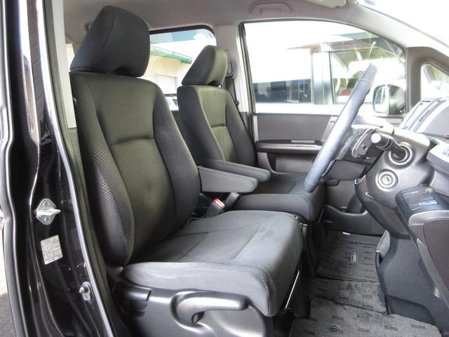 ステップワゴンスパーダ S 純正メモリーナビRカメラワンオーナー Wエアバック 1オナ パワステ パワーウインドウ 横滑り防止機能 キーレス Bカメラ 両側スライド エアバック ナビ&TV 3列シート エアコン ダブルエアコン(13枚目)