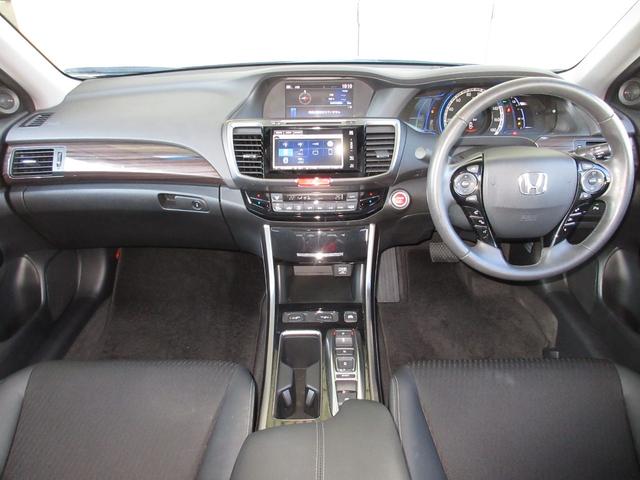 アコードハイブリッド EX ホンダセンシング純正メモリーナビBluetoothドラレコETCRカメラワンオーナー バックモニター Pシート Pセンサー サイドカーテンエアバック 記録簿 ナビTV LEDヘッド フルセグテレビ(8枚目)