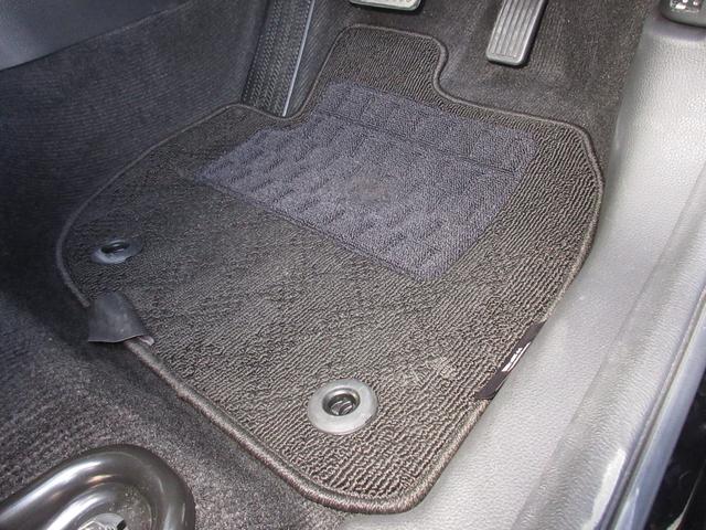 ＷＲ－Ｖ Ｚ＋　禁煙車ホンダセンシング純正９インチメモリーナビＢｌｕｅｔｏｏｔｈドラレコＥＴＣＲカメラワンオーナー　クリソナ　追突軽減ブレーキ　フルセグテレビ　サイドエアバッグ　ＵＳＢ　盗難防止システム　Ｂカメラ（18枚目）