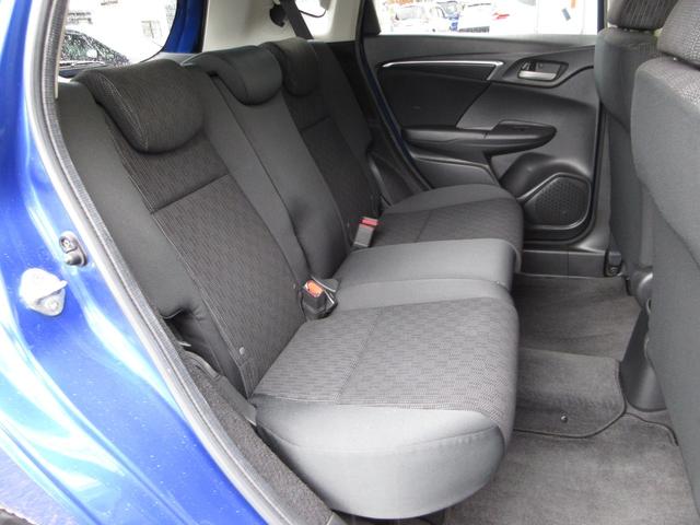 フィット 13G・Fパッケージ 純正メモリーナビETCRカメラワンオーナー イモビ ワンオーナー車 スマ-トキ- サイドエアバッグ 記録簿有り VSA ETC付き 助手席エアバッグ オートエアコン エアバック PS キ-フリ- PW(19枚目)