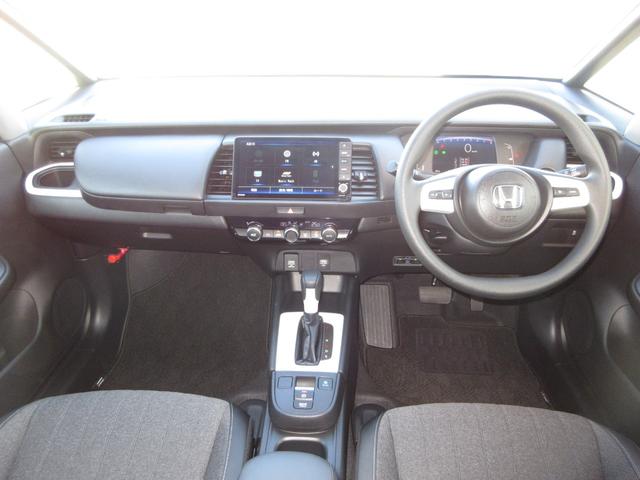 フィット ホーム　禁煙車ホンダセンシング純正メモリーナビＢｌｕｅｔｏｏｔｈＥＴＣＲカメラワンオーナー　衝突軽減　リアカメラ　ソナー　ＵＳＢ接続　ＡＡＣ　横滑り防止機能　サイドエアバック　ワンオーナー車　オートライト（12枚目）