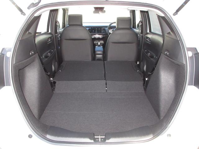 フィット ホーム　禁煙車ホンダセンシング純正メモリーナビＢｌｕｅｔｏｏｔｈＥＴＣＲカメラワンオーナー　衝突軽減　リアカメラ　ソナー　ＵＳＢ接続　ＡＡＣ　横滑り防止機能　サイドエアバック　ワンオーナー車　オートライト（22枚目）