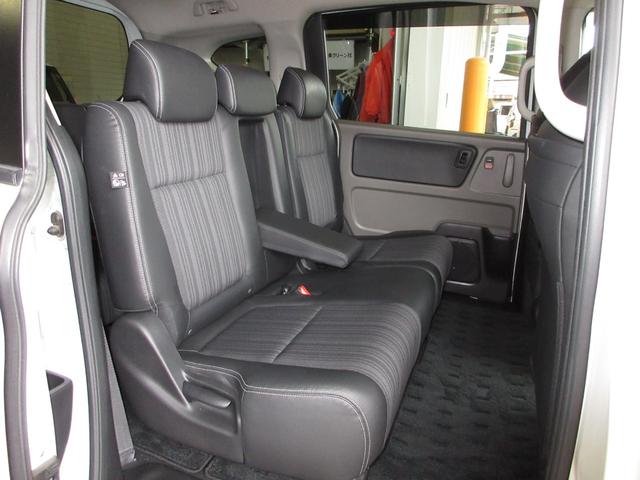 フリードハイブリッド ハイブリッド・Gホンダセンシング ・雹害 ・2列目ベンチシート(7人乗り) ・車検…令和9年3月 ・純正9インチナビ ・リアカメラ ・ETC ・両側電動スライドドア ・ホンダセンシング ・Bluetooth AUDIO ・1年保証付(18枚目)