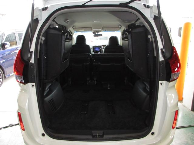 フリードハイブリッド ハイブリッド・Gホンダセンシング ・雹害 ・2列目ベンチシート(7人乗り) ・車検…令和9年3月 ・純正9インチナビ ・リアカメラ ・ETC ・両側電動スライドドア ・ホンダセンシング ・Bluetooth AUDIO ・1年保証付(20枚目)