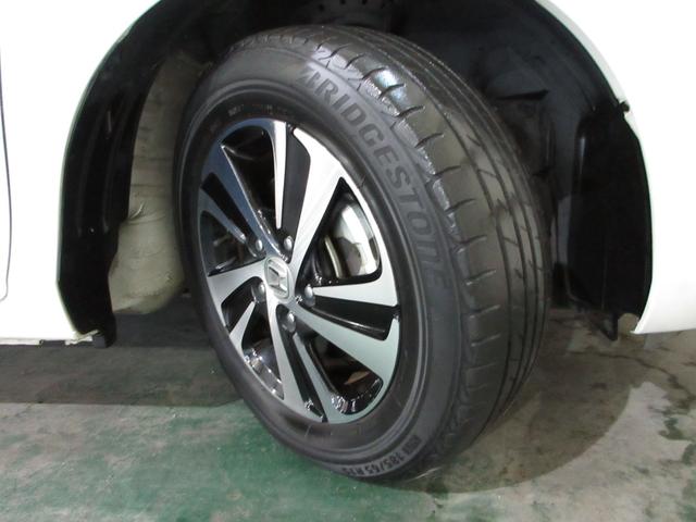 フリードハイブリッド ハイブリッド・Gホンダセンシング ・雹害 ・2列目ベンチシート(7人乗り) ・車検…令和9年3月 ・純正9インチナビ ・リアカメラ ・ETC ・両側電動スライドドア ・ホンダセンシング ・Bluetooth AUDIO ・1年保証付(23枚目)