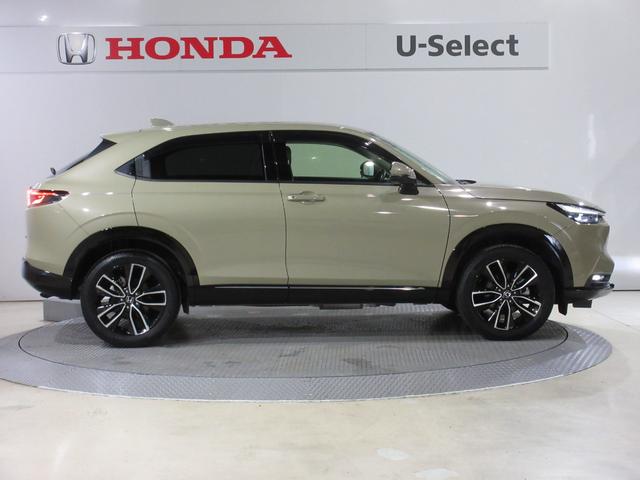 ヴェゼル ｅ：ＨＥＶＺ　ホンダセンシング純正メモリーナビＢｌｕｅｔｏｏｔｈドラレコＥＴＣＲカメラワンオーナー　衝突回避支援ブレーキ機能　１オナ　スマキ　Ｐトランク　フルオートエアコン　Ｄレコ　エアバッグ　両席エアバック（6枚目）