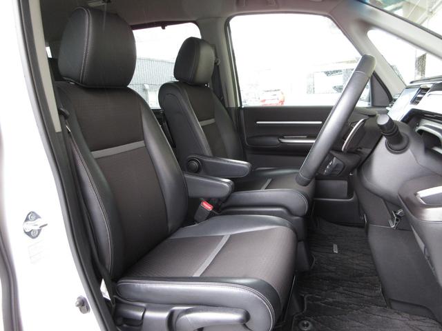 ステップワゴンスパーダ スパーダ・クールスピリットホンダセンシング ワンオーナー 禁煙車 純正9インチナビ/リアカメラ ルーフモニター 純正ドラレコ前後 ETC2.0 両側電動スライドドア シートヒーター パドルシフト 7人乗り サイドカーテンエアバッグ(17枚目)