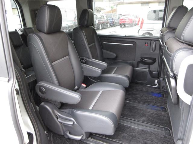 ステップワゴンスパーダ スパーダ・クールスピリットホンダセンシング ワンオーナー 禁煙車 純正9インチナビ/リアカメラ ルーフモニター 純正ドラレコ前後 ETC2.0 両側電動スライドドア シートヒーター パドルシフト 7人乗り サイドカーテンエアバッグ(18枚目)