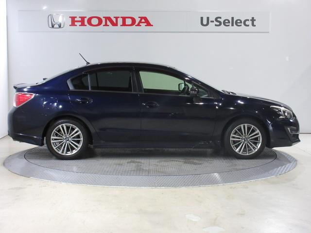 ステアリング操作に対する迅速かつ正確な反応により、深い走りの歓びを提供。修正舵が減るので、同乗者の疲れや酔いの軽減も期待できます。