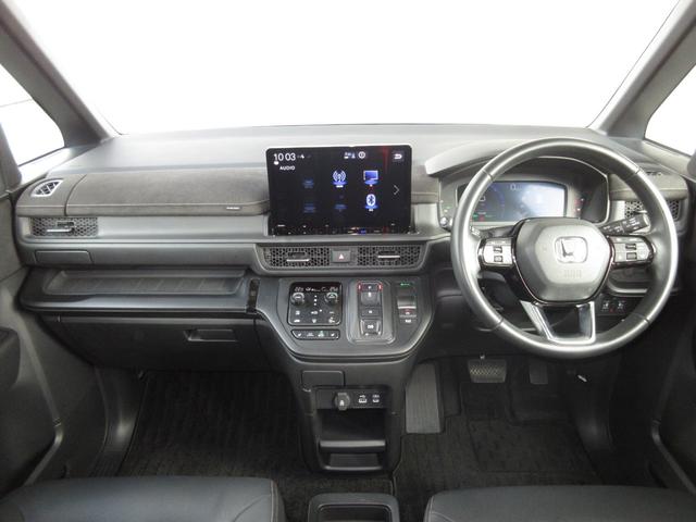 ステップワゴン ｅ：ＨＥＶスパーダプレミアムライン　ホンダセンシング純正１１．４インチコネクトナビＢｌｕｅｔｏｏｔｈドラレコＲカメラＥＴＣワンオーナー　マルチカメラ　Ｐテールゲート　Ｗエアコン　両側自動ドア　Ｆセグ　ＵＳＢ接続　クリアランスソナ　ＡＢＳ（9枚目）