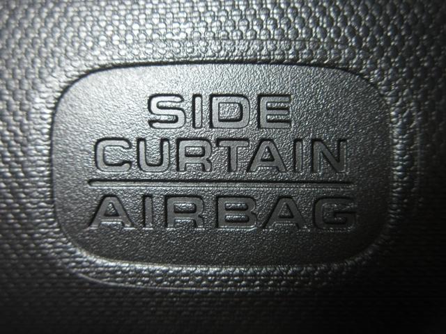 フィットハイブリッド Ｓホンダセンシング　純正メモリーナビＢｌｕｅｔｏｏｔｈＥＴＣＲカメラ　スマ－トキ－　ナビＴＶ　禁煙　アクティブクルーズコントロール　パワーウインドウ　サイドエアバック　ＤＶＤ再生　パワーステアリング　整備記録簿　ＡＢＳ（18枚目）