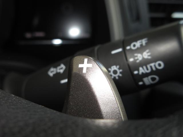 フィットハイブリッド Ｓホンダセンシング　純正メモリーナビＢｌｕｅｔｏｏｔｈＥＴＣＲカメラ　スマ－トキ－　ナビＴＶ　禁煙　アクティブクルーズコントロール　パワーウインドウ　サイドエアバック　ＤＶＤ再生　パワーステアリング　整備記録簿　ＡＢＳ（19枚目）