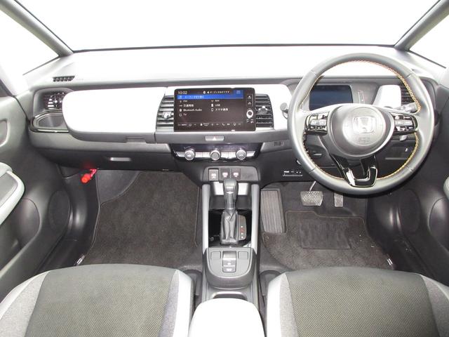 フィット e:HEVRS 禁煙車ホンダセンシングホンダコネクトディスプレイBluetoothドラレコETCRカメラワンオーナー エアバッグ ナビ&TV パワーウィンドウ 助手席エアバッグ Dレコ フルセグテレビ ETC装備(10枚目)