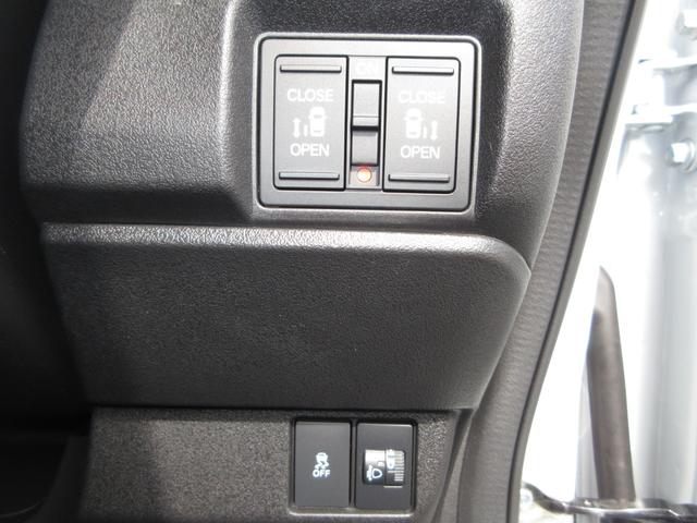 N-BOXカスタム ターボ 禁煙車ホンダセンシング純正9インチメモリーナビBluetoothドラレコETCRカメラワンオーナー イモビライザー 1オナ 衝突被害軽減 ベンチシート キーフリー Pセンサー ESC パワステ Bカメ(17枚目)