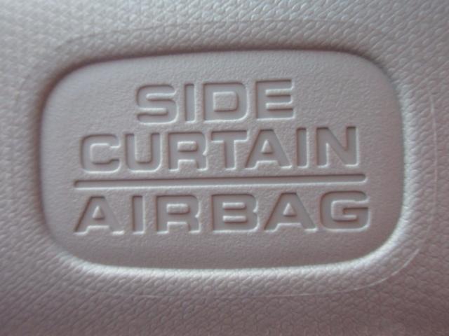 ヴェゼル Ｘ　純正メモリーナビＢｌｕｅｔｏｏｔｈＥＴＣＲカメラワンオーナー　追突軽減ブレーキ　地ＴＶ　リアカメラ　ＤＶＤ再生　スマ－トキ－　ＵＳＢ　記録簿　サイドエアバッグ　ナビ＆ＴＶ　ＥＴＣ車載器　横滑り防止（12枚目）