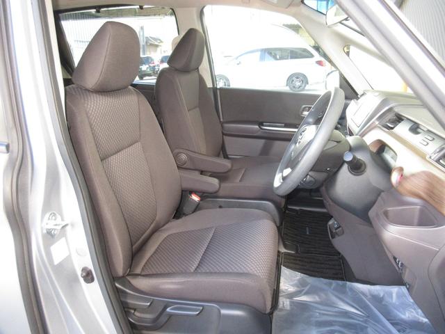 フリード Ｇ・ホンダセンシング　・２列目キャプテンシート（６人乗シート）・ワンオーナー　・禁煙　・令和２年１０月登録　・２万１千キロ　・車検２年付　・ルナシルバーメタリック　・純正ナビ　・リアカメラ　・ＥＴＣ　・両側電動スライドドア（15枚目）