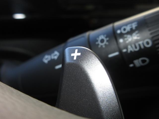 ステップワゴンスパーダ スパーダホンダセンシング　純正９インチメモリーナビＢｌｕｅｔｏｏｔｈＥＴＣＲカメラワンオーナー　盗難防止　助手席エアバッグ　ワンオーナ－　Ｗパワスラ　記録簿有　リアオートエアコン　地デジ　ＬＥＤライト　横滑り防止システム（14枚目）