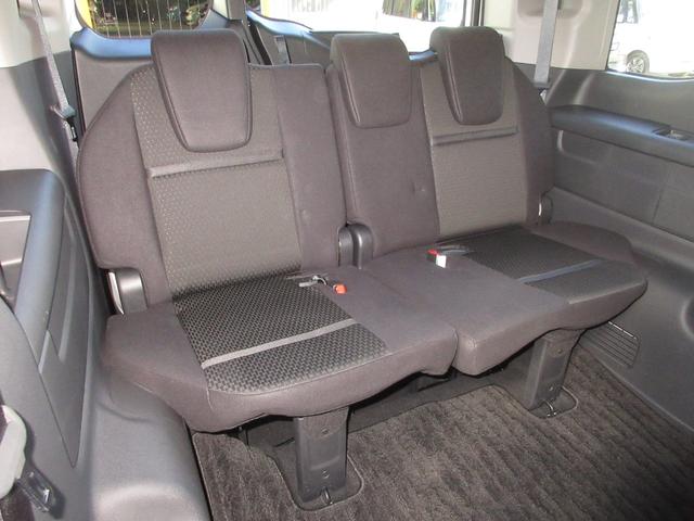 ステップワゴンスパーダ スパーダホンダセンシング　純正９インチメモリーナビＢｌｕｅｔｏｏｔｈＥＴＣＲカメラワンオーナー　盗難防止　助手席エアバッグ　ワンオーナ－　Ｗパワスラ　記録簿有　リアオートエアコン　地デジ　ＬＥＤライト　横滑り防止システム（17枚目）